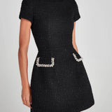 Rochie mini cu buzunare și accente din perle