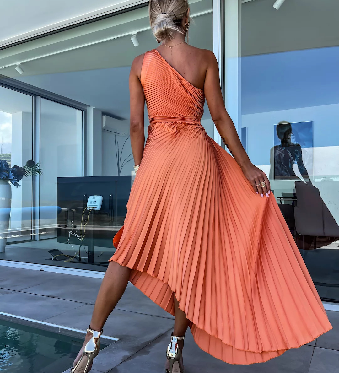 ELLA | Rochie Midi Plisată cu Un Umăr