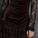 Rochie mini plisată din catifea ciocolatie cu dantelă