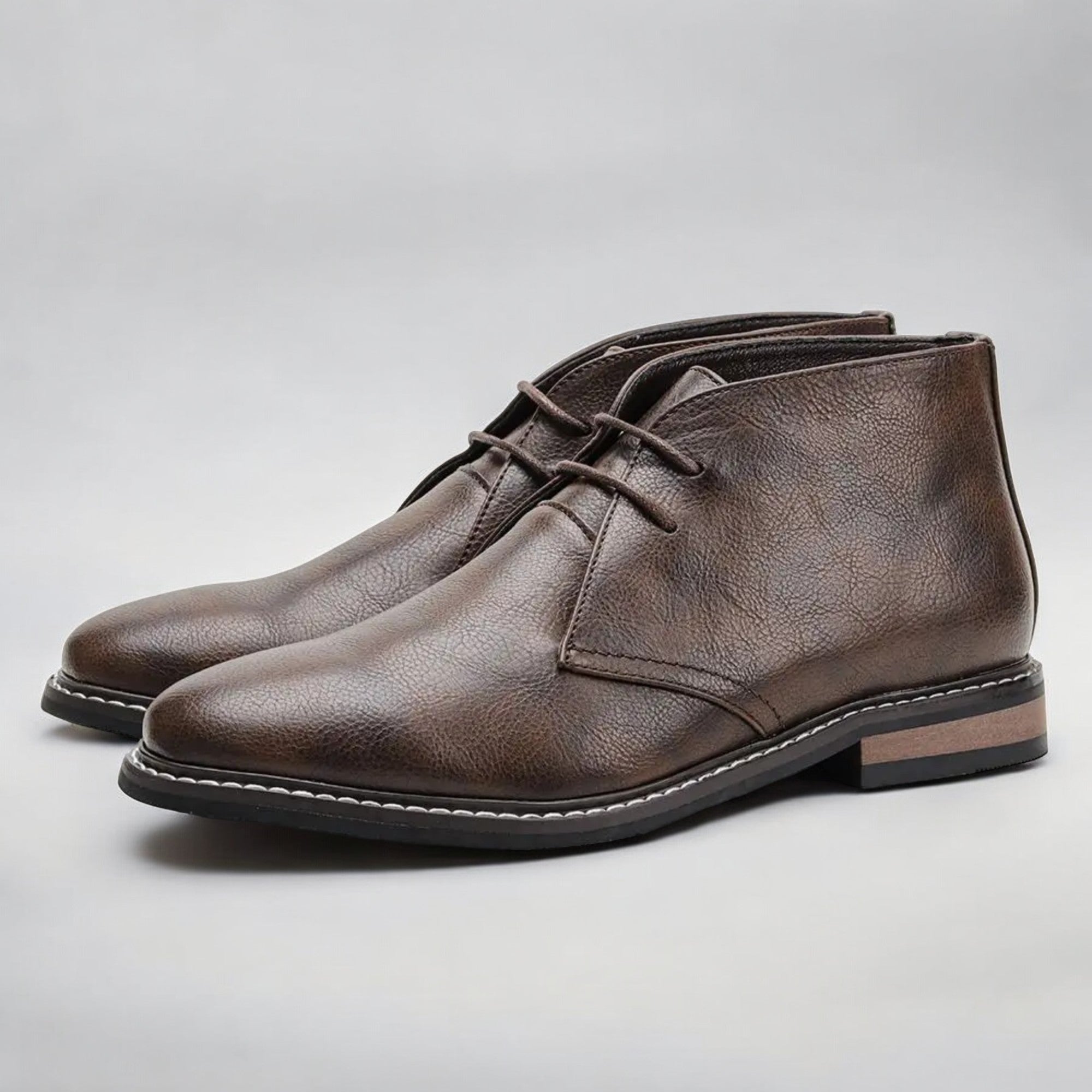 Dallas | Cizme Chukka atemporale