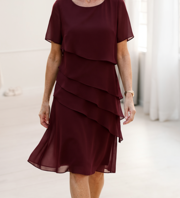 Linda - Rochie Elegantă cu Dungi