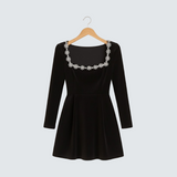Alena | Rochie din catifea cu decolteu floral