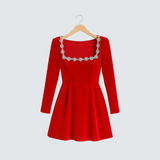 Alena | Rochie din catifea cu decolteu floral