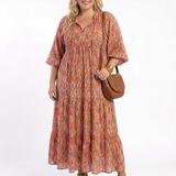 AMARA | ROCHIE MIDI TIERATĂ CU DECOLTEU ÎN V ȘI PRINT GEOMETRIC
