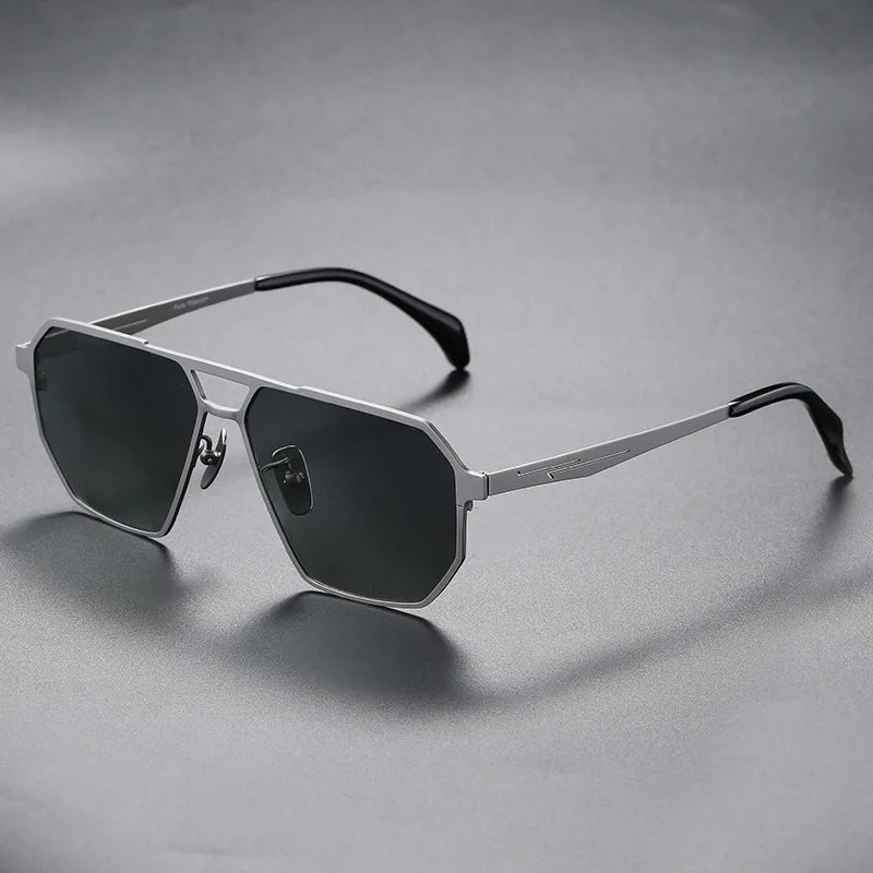Konrad™ | Ochelari de soare de precizie din titan