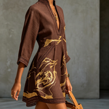 Rochie mini neagră din dantelă croșetată cu imprimeu auriu