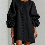 Rochie mini albă cu flori și manșete decorate