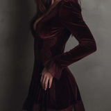 Rochie mini din catifea bordo cu dantelă