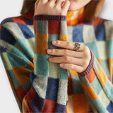 Erika | Pulover cu Motiv Patchwork și Guler Înalt