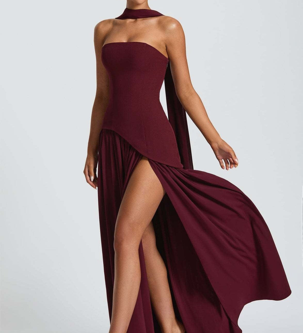 LINA | Rochie maxi fără bretele cu fanta înaltă
