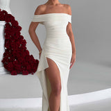 KIM | Rochie Maxi din Satin cu Umeri Decupați